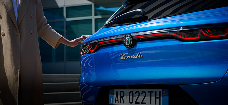 Alfa romeo gallery exterior 4